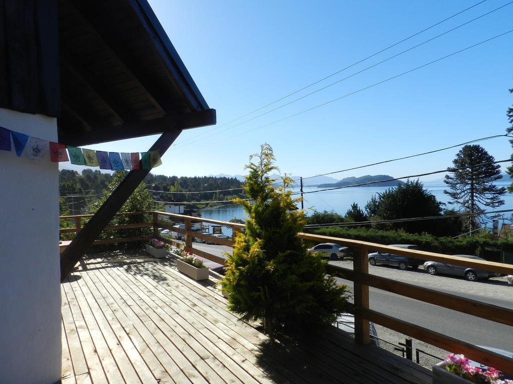 Bonita Lake House - Hostel & Bungalows San Carlos de Bariloche Exterior photo