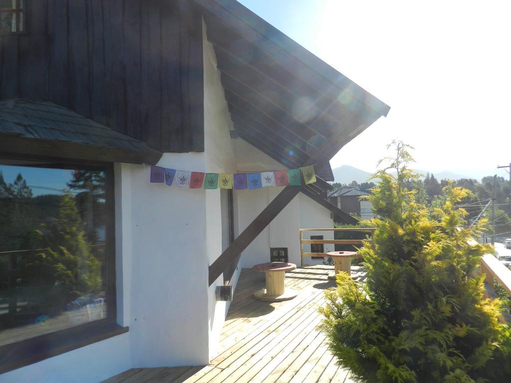 Bonita Lake House - Hostel & Bungalows San Carlos de Bariloche Exterior photo
