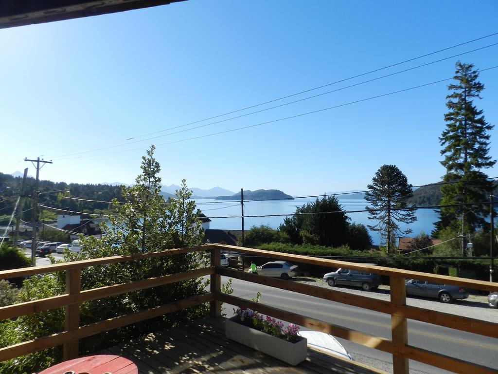 Bonita Lake House - Hostel & Bungalows San Carlos de Bariloche Exterior photo