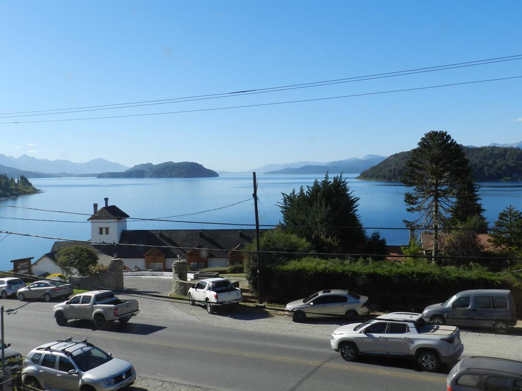 Bonita Lake House - Hostel & Bungalows San Carlos de Bariloche Exterior photo