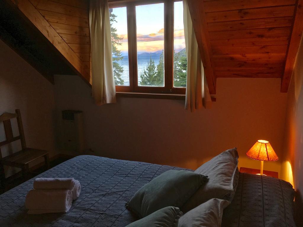Bonita Lake House - Hostel & Bungalows San Carlos de Bariloche Exterior photo