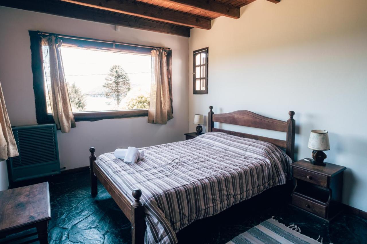 Bonita Lake House - Hostel & Bungalows San Carlos de Bariloche Exterior photo