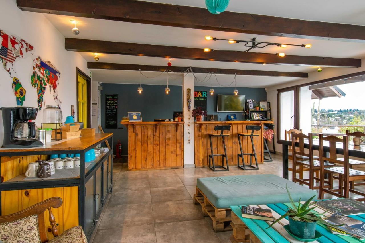 Bonita Lake House - Hostel & Bungalows San Carlos de Bariloche Exterior photo